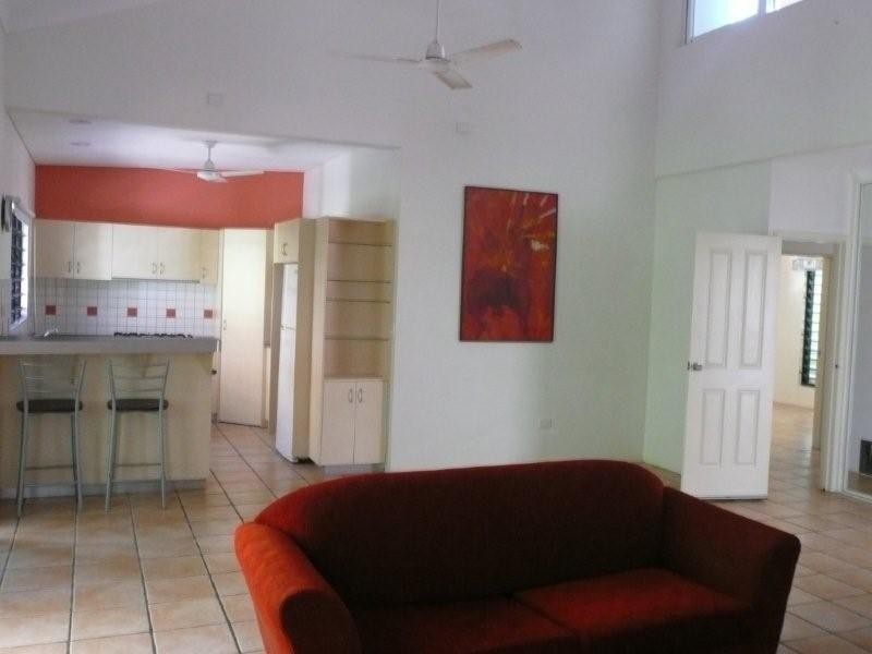 2 Kupang Ct, Woolner NT 0820