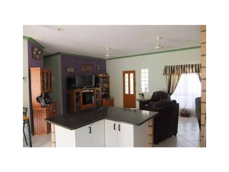 13 Shearwater, Bakewell NT 0832