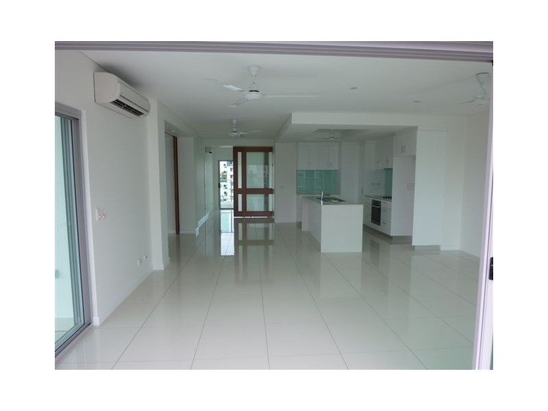 7009/27 Woods Street, Darwin NT 0800