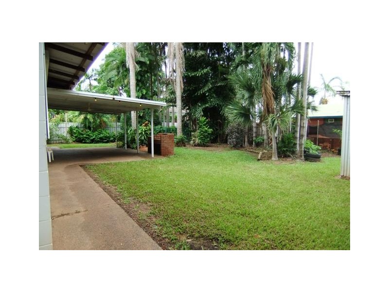 18 Weedon Street, Wanguri NT 0810