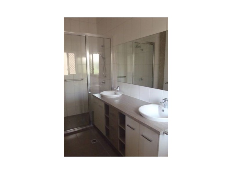 12 Dulinda, Lyons NT 0810