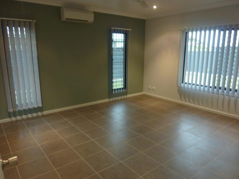 6 Clarke Street, Bellamack NT 0832