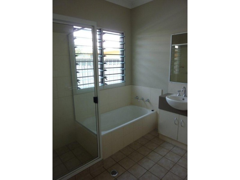 8 Matla Crescent, Lyons NT 0810