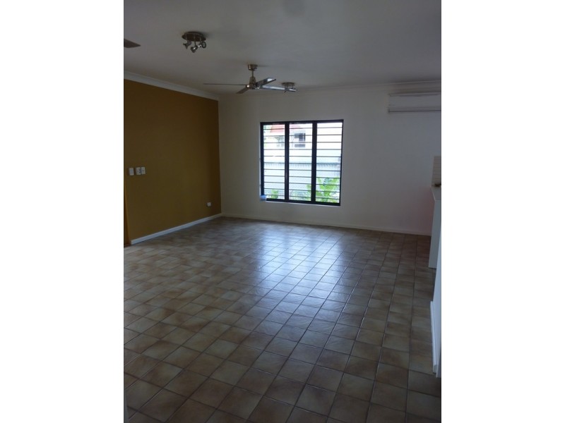 8 Dongara Cres, Karama NT 0812