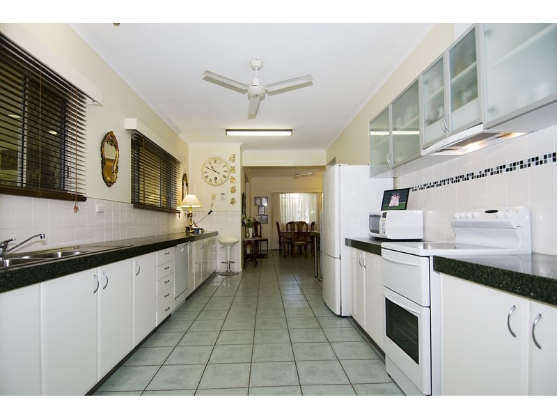 3 Stasinowsky St, Alawa NT 0810