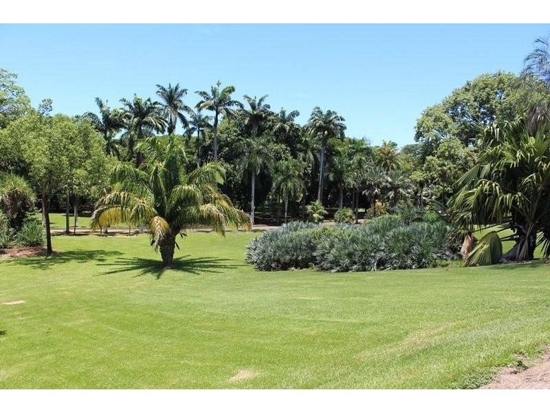 4/5 St John Crt, The Gardens NT 0820