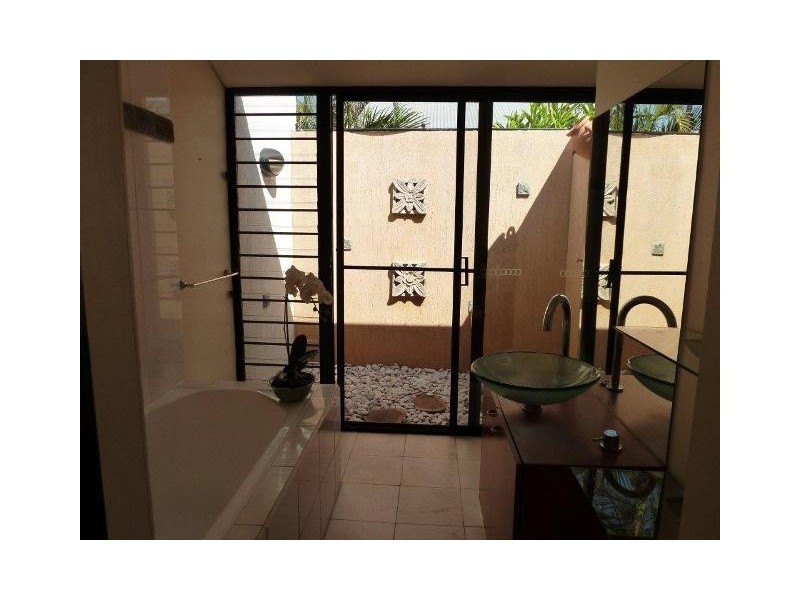 1/6 St John Ct, The Gardens NT 0820