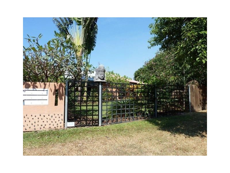 1/6 St John Ct, The Gardens NT 0820