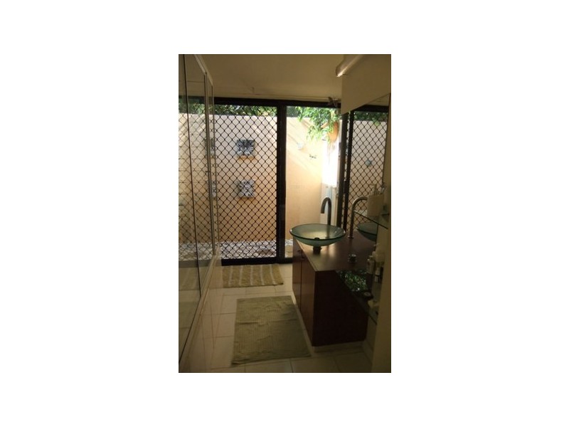 9/6 St John Court, The Gardens NT 0820