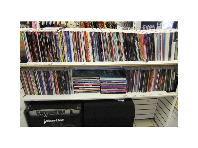 1/6 De Latour, Coconut Grove NT 0810