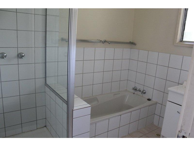 222 Vanderlin Drive, Malak NT 0812