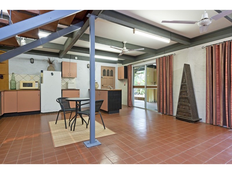 13 Weedon, Wanguri NT 0810