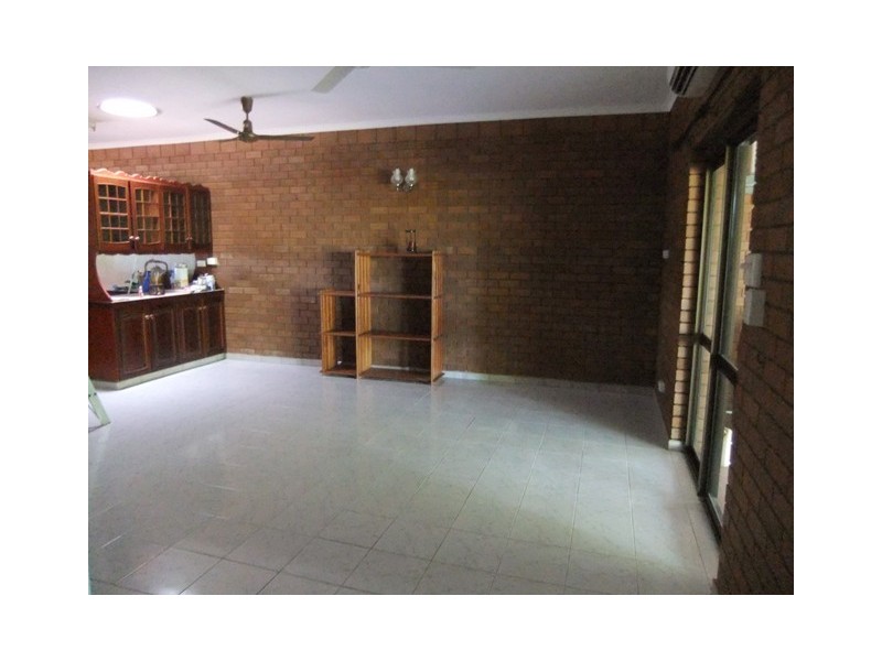 3/18  Carnoustie, Marrara NT 0812