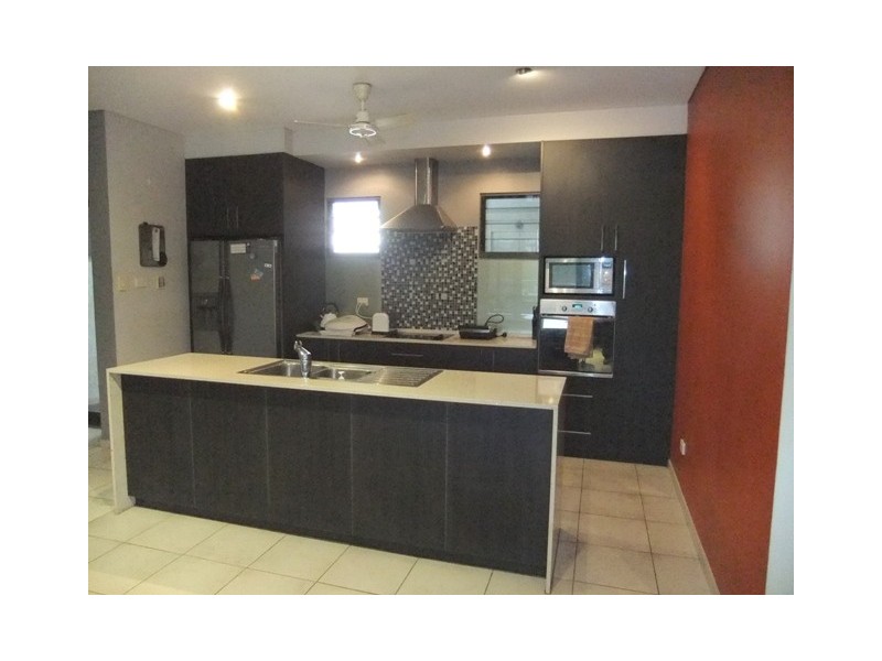 2/188 Smith St, Larrakeyah NT 0820
