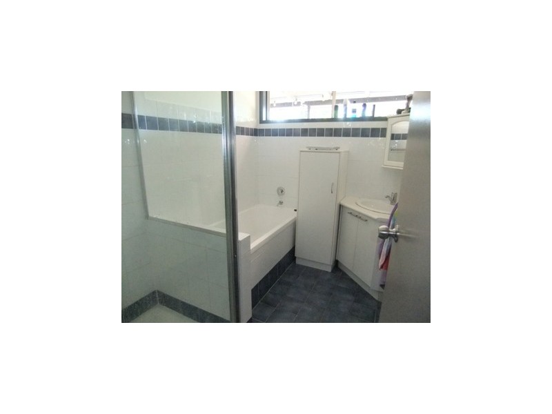 28 Haritos, Wanguri NT 0810