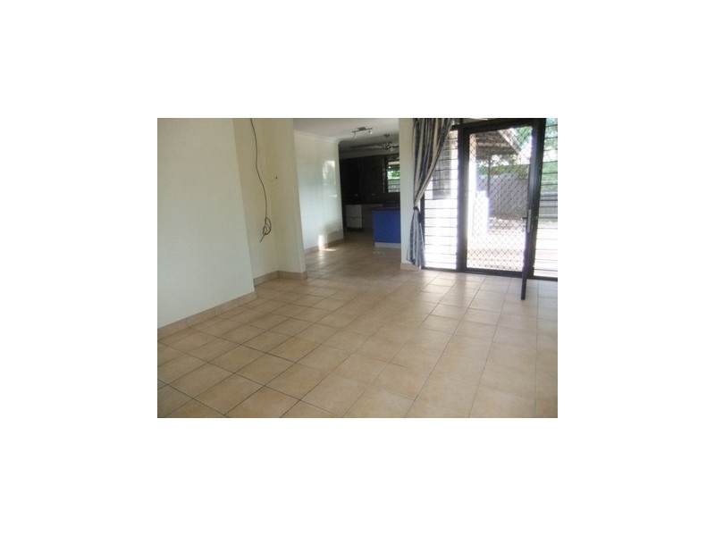 32 Van Diemen St, Wagaman NT 0810