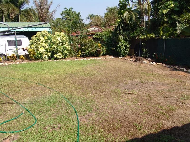 4 James circuit, Woodroffe NT 0830