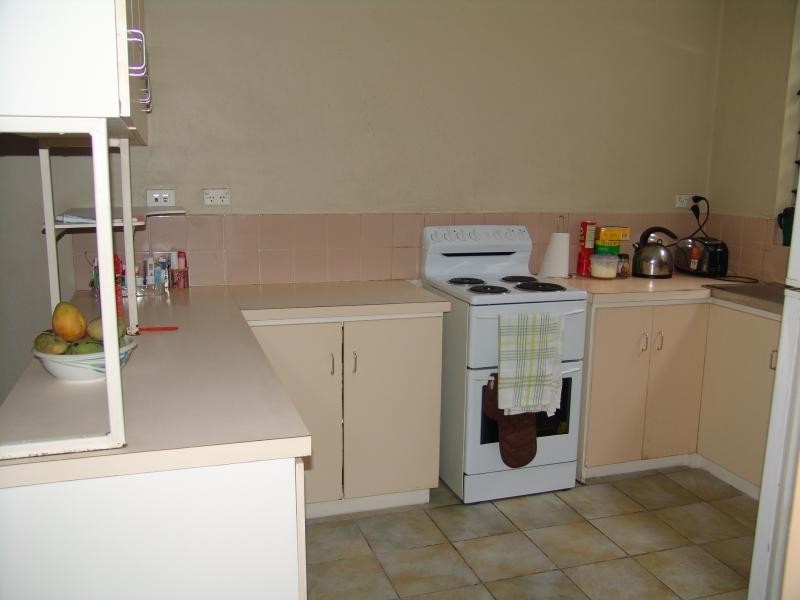 4 James circuit, Woodroffe NT 0830