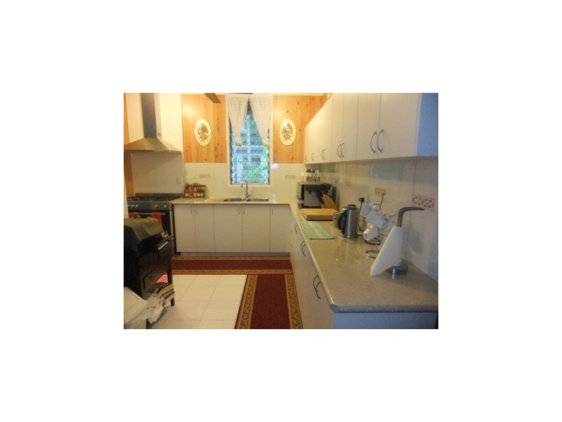 1 Maddock, Malak NT 0812