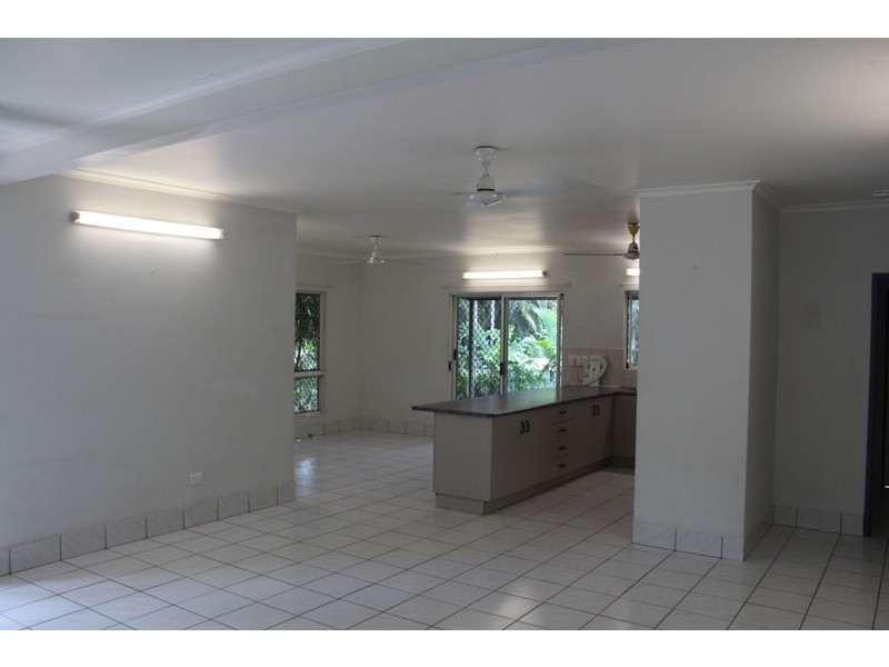 5 Sibbald Cres, Woodroffe NT 0830