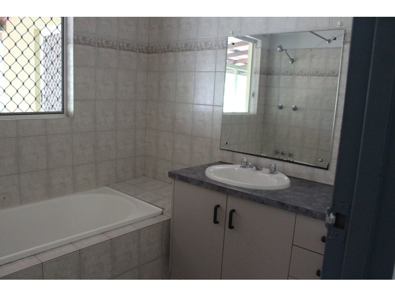 5 Sibbald Cres, Woodroffe NT 0830