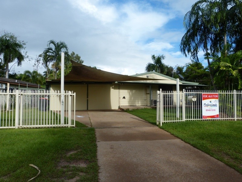 76 Rosewood Cres, Leanyer NT 0812