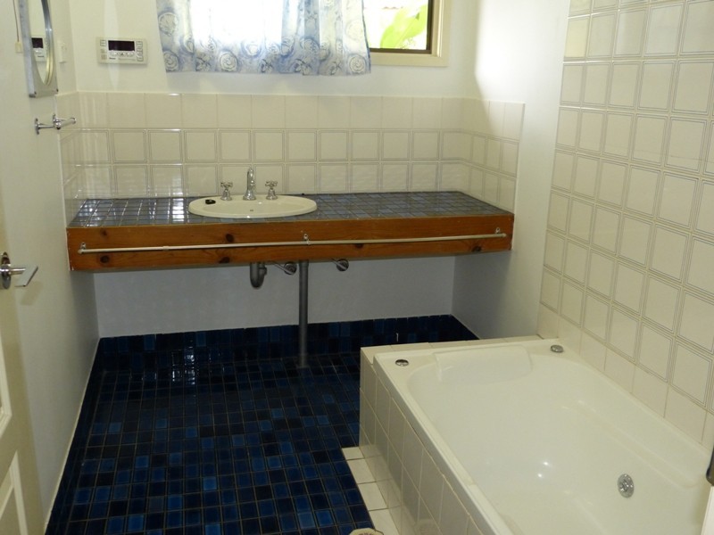 76 Rosewood Cres, Leanyer NT 0812