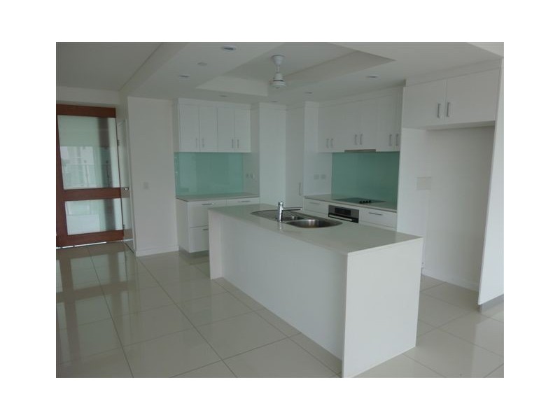 7009/27 Woods Street, Darwin NT 0800