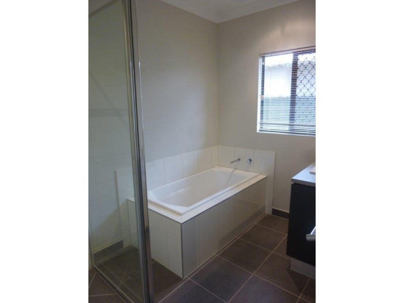 6 Clarke Street, Bellamack NT 0832