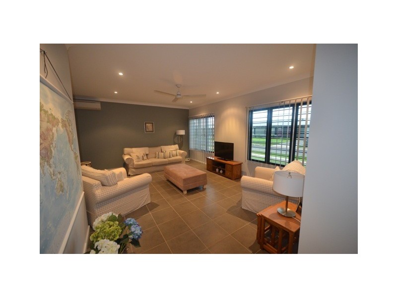 6 Clarke Street, Bellamack NT 0832