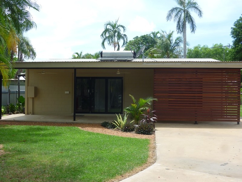 8 Dongara Cres, Karama NT 0812