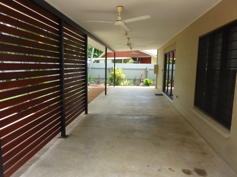 8 Dongara Cres, Karama NT 0812