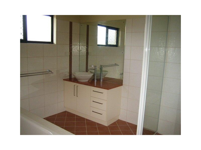 Rosebery NT 0832