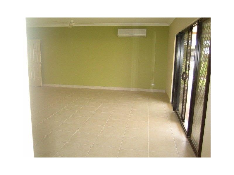 Rosebery NT 0832