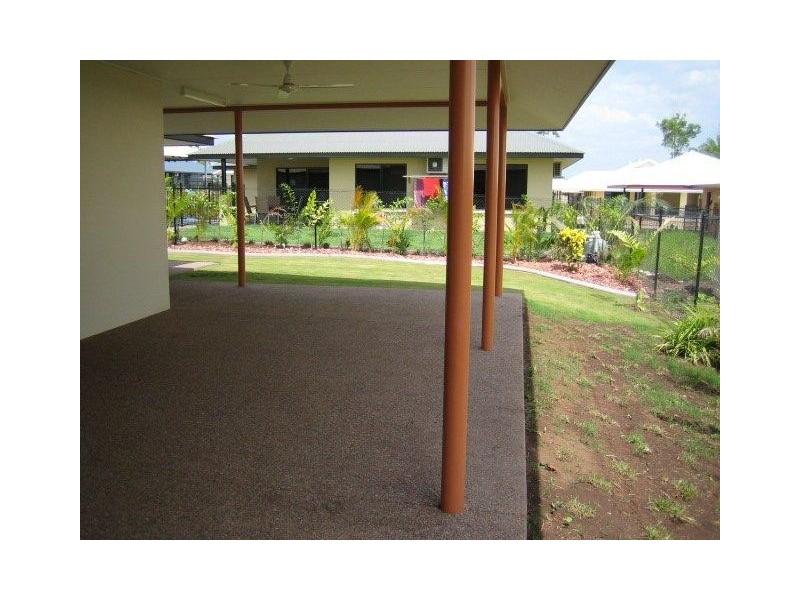 Rosebery NT 0832