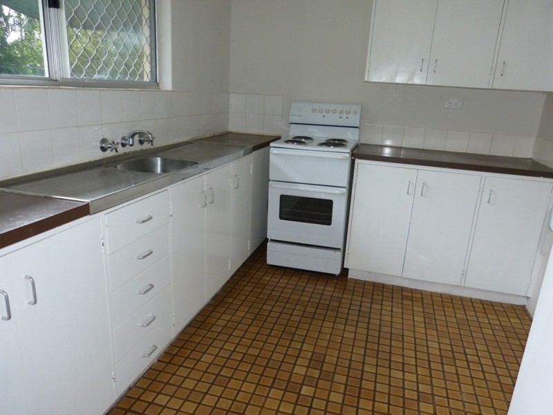 4 Milkwood Cres, Karama NT 0812