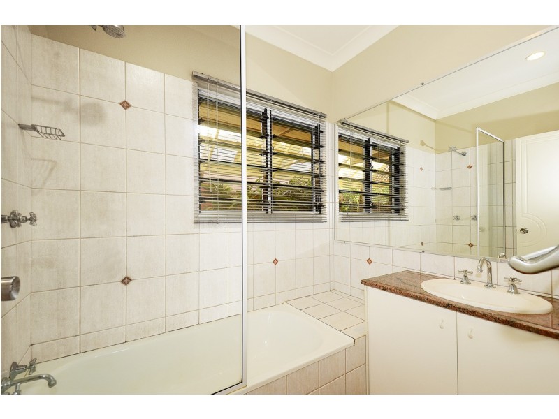 12 Sovereign Cct, Coconut Grove NT 0810