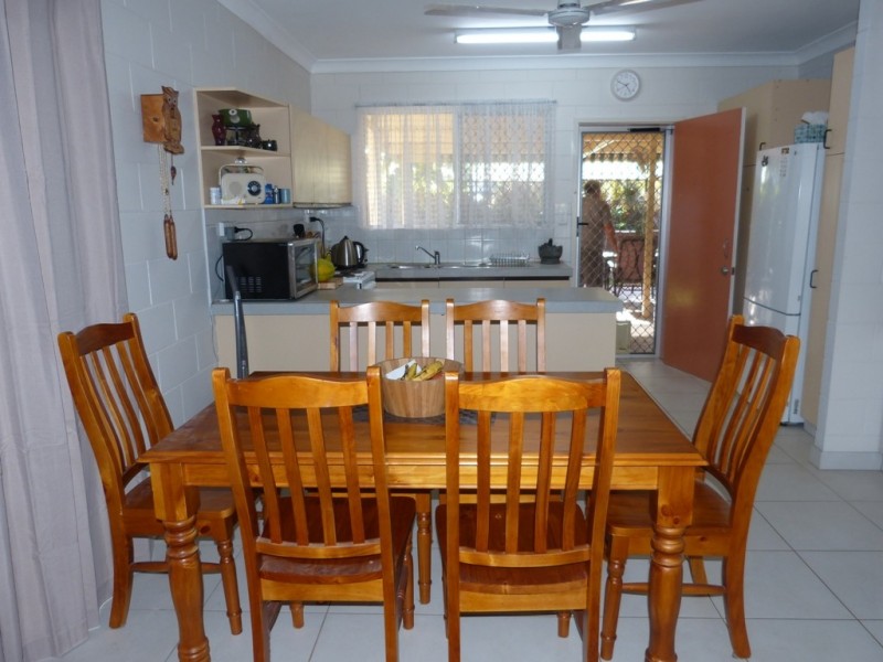 3/8 Abbott Cres, Malak NT 0812