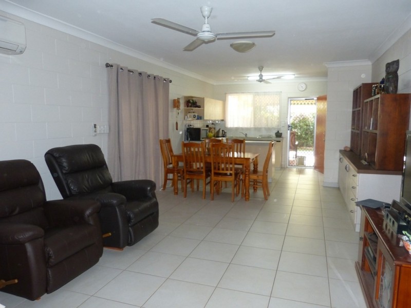 3/8 Abbott Cres, Malak NT 0812