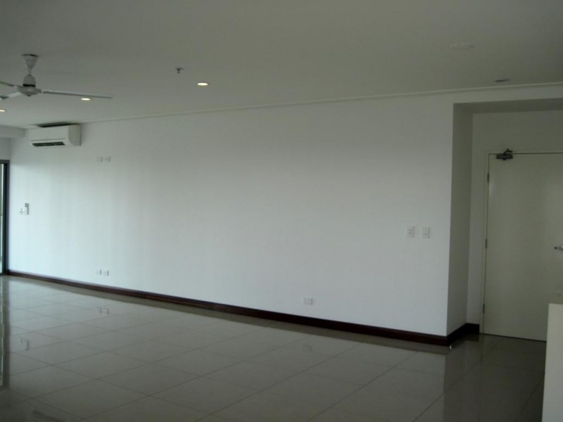 32/29 Woods Street, Darwin NT 0800