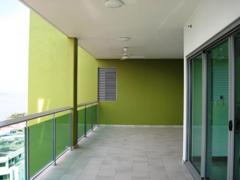 32/29 Woods Street, Darwin NT 0800