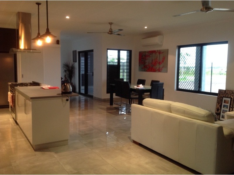 1 Dunphy St, Muirhead NT 0810