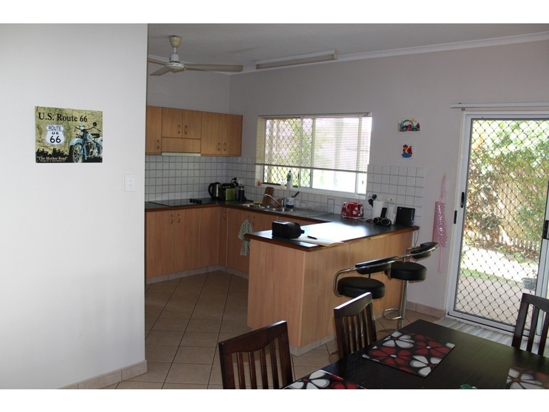 10/5 St John Crt, The Gardens NT 0820