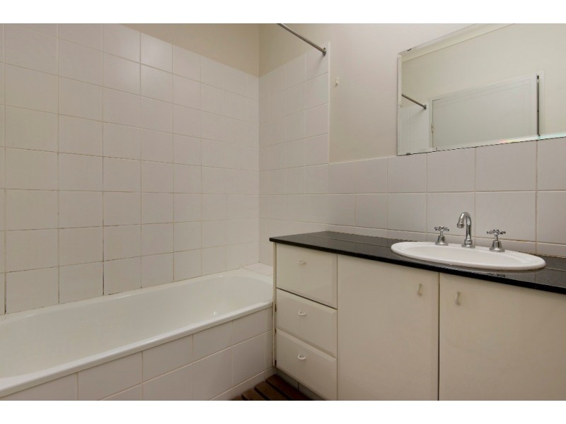 2/17 Sovereign Circuit, Coconut Grove NT 0810