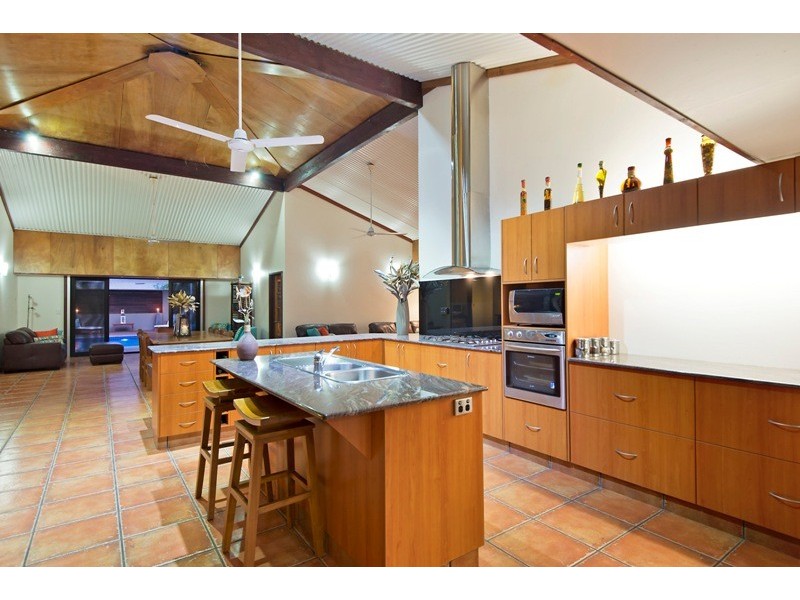 135 Cornelius Cct, Howard Springs NT 0835