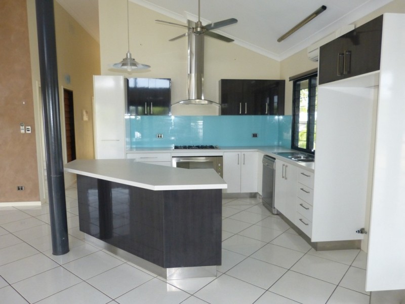 1 Wood Cres, Rosebery NT 0832