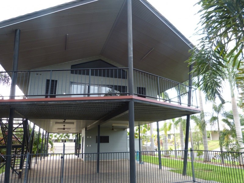 1 Wood Cres, Rosebery NT 0832