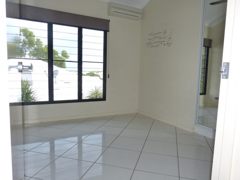 1 Wood Cres, Rosebery NT 0832