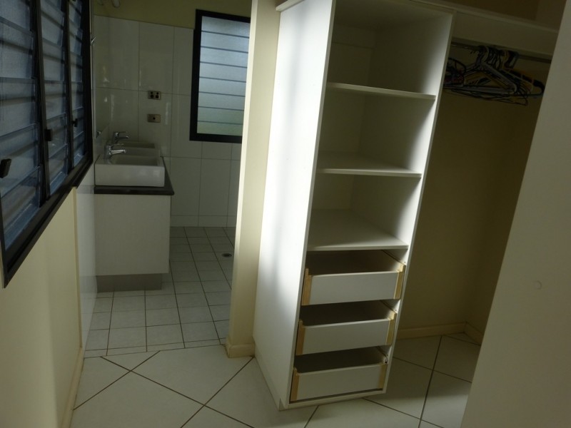 1 Wood Cres, Rosebery NT 0832