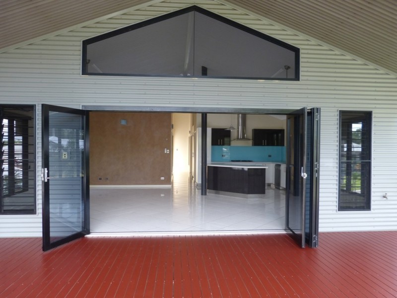 1 Wood Cres, Rosebery NT 0832